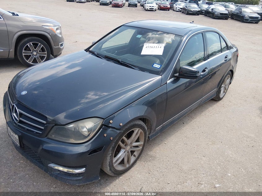 2014 Mercedes-benz C-klasse VIN WDDGF4HB3ER305737 IAAI salvage auction — LEFT FRONT, Original (Texas), sold $25 on 2026-07-22 (photo 2)