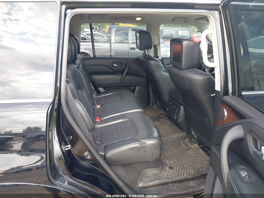 2019 Infiniti Qx80 VIN JN8AZ2NC5K9460556 IAAI salvage auction — FRONT END, Clear (Wisconsin), sold $7,150 on 2026-07-30 (photo 8)