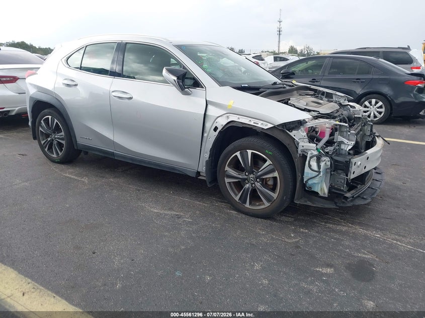 2019 Lexus Ux VIN JTHU9JBHXK2002229 IAAI salvage auction — FRONT END, Rebuildable (Florida), sold $5,200 on 2026-07-30 (photo 1)