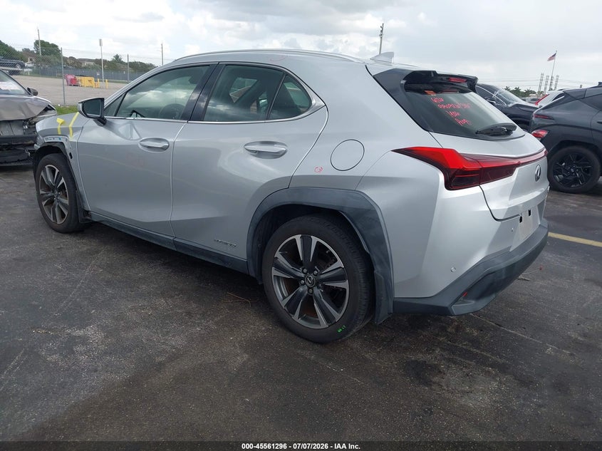 2019 Lexus Ux VIN JTHU9JBHXK2002229 IAAI salvage auction — FRONT END, Rebuildable (Florida), sold $5,200 on 2026-07-30 (photo 3)