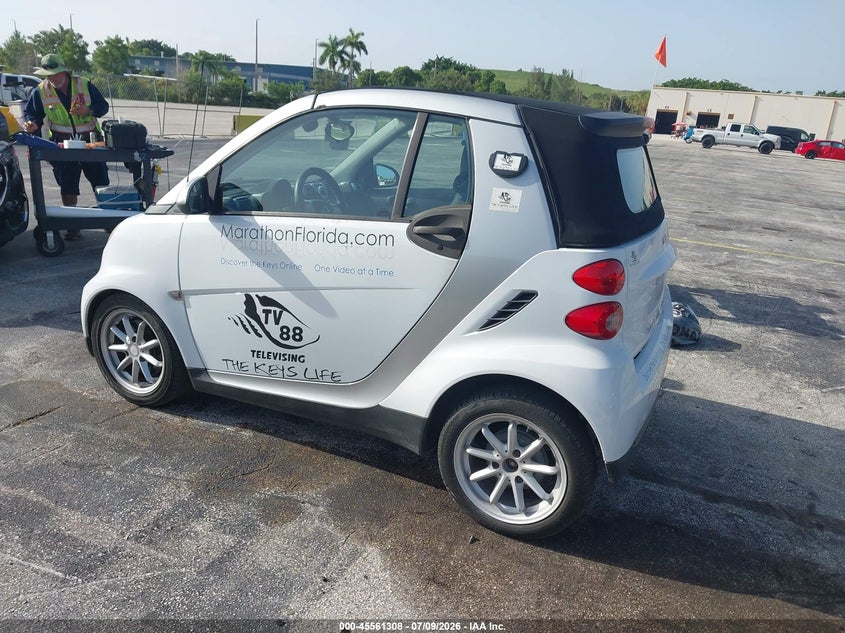 2009 Smart Fortwo VIN WMEEK31X19K218111 IAAI salvage auction — NORMAL WEAR, Clear (Florida), sold $400 on 2026-07-23 (photo 3)
