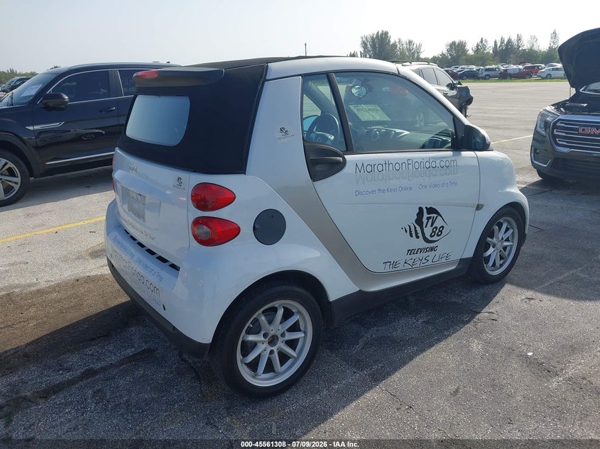 2009 Smart Fortwo VIN WMEEK31X19K218111 IAAI salvage auction — NORMAL WEAR, Clear (Florida), sold $400 on 2026-07-23 (photo 4)