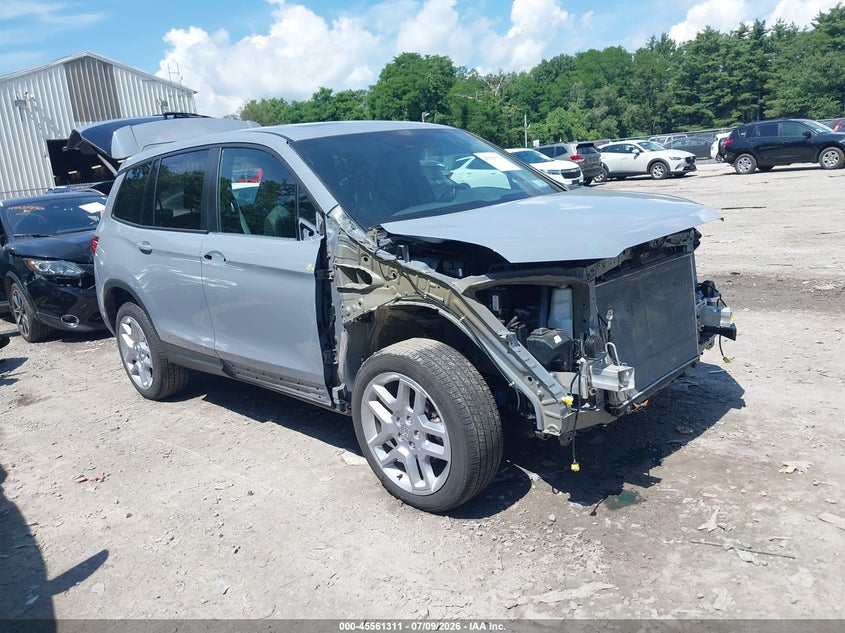 2025 Honda Passport VIN 5FNYF8H52SB007441 — IAAI salvage auction photo