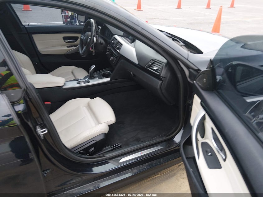 2015 BMW 4er VIN WBA4B1C57FD418191 IAAI salvage auction — THEFT, Salvage Title, sold $9,000 on 2026-08-13 (photo 5)