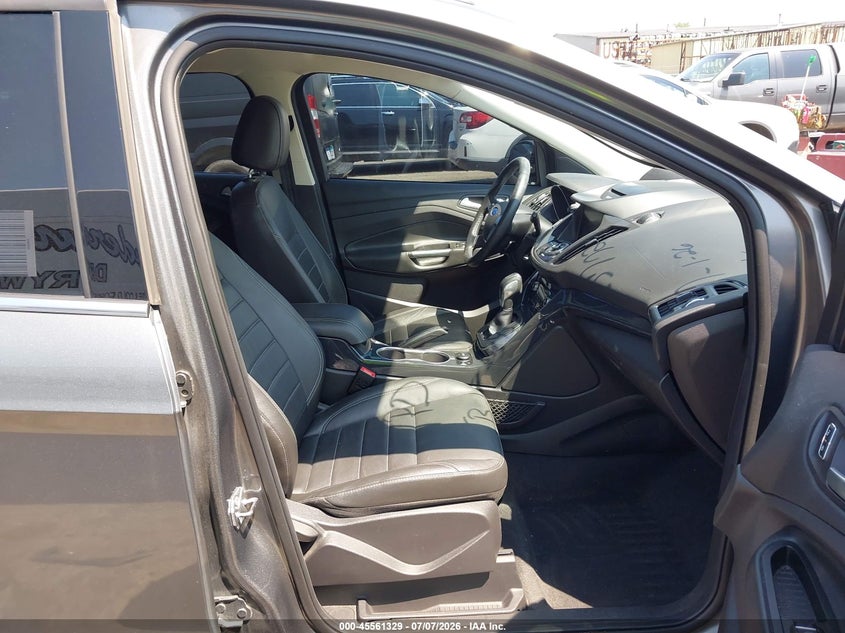 2014 Ford Escape VIN 1FMCU0JX9EUE37729 IAAI salvage auction — FRONT END, Clear (Michigan), sold $625 on 2026-08-24 (photo 5)