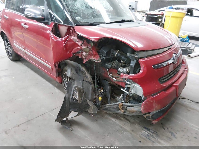 2014 Fiat 500l VIN ZFBCFACHXEZ015176 IAAI salvage auction — FRONT END, Salvage Title, sold $500 on 2026-08-11 (photo 6)