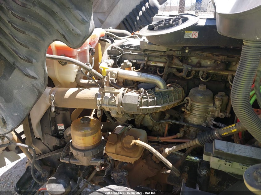 2015 Freightliner Cascadia 125 VIN 3AKBGDDV3FSGP1364 IAAI salvage auction — ALL OVER, Salvage (California), sold $275 on 2026-07-22 (photo 9)