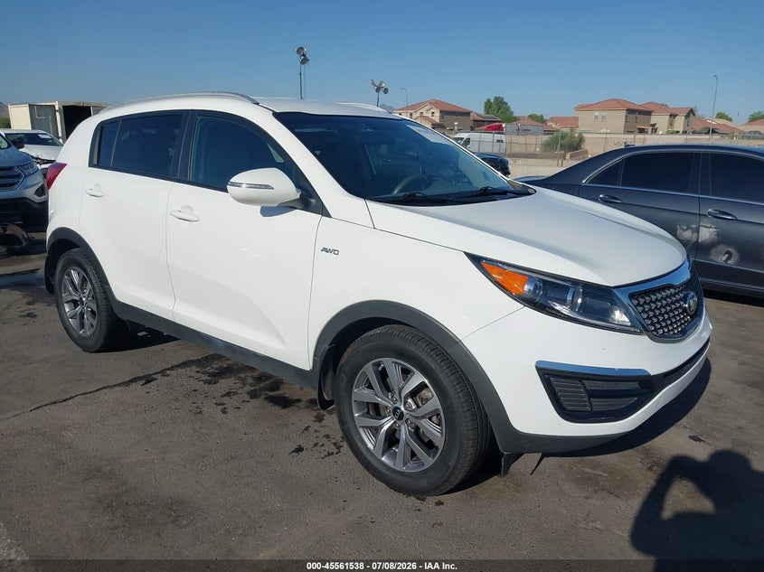 2014 Kia Sportage VIN KNDPBCAC1E7571028 IAAI salvage auction — LEFT REAR, Salvage (Arizona), sold $2,000 on 2026-07-28 (photo 1)