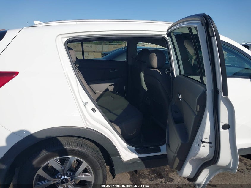 2014 Kia Sportage VIN KNDPBCAC1E7571028 IAAI salvage auction — LEFT REAR, Salvage (Arizona), sold $2,000 on 2026-07-28 (photo 8)
