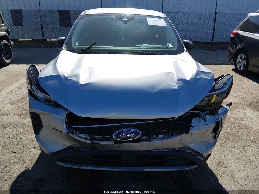 2023 Ford Escape VIN 1FMCU0GNXPUA73748 IAAI salvage auction — FRONT END, Salvage Title, sold $2,150 on 2026-08-24 (photo 6)