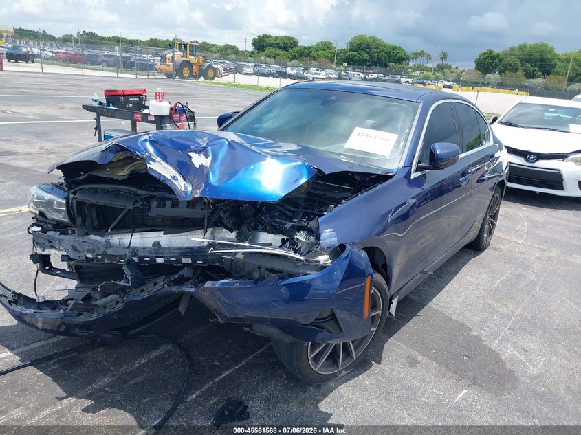 2019 BMW 3er VIN WBA5R1C59KAK09420 IAAI salvage auction — LEFT FRONT, Salvage Title, sold $2,950 on 2026-08-20 (photo 6)