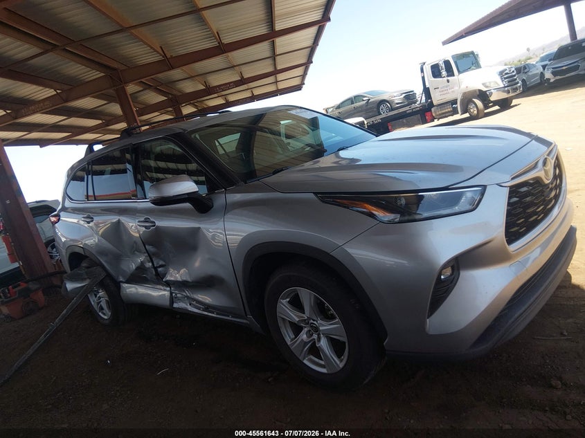 2021 Toyota Highlander VIN 5TDZZRAH0MS032293 IAAI salvage auction — RIGHT SIDE, Salvage (Arizona), sold $7,700 on 2026-07-28 (photo 6)