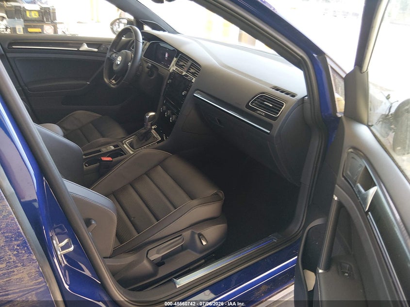 2019 Volkswagen Golf r VIN WVWVA7AU1KW149126 IAAI salvage auction — RIGHT FRONT, Salvage Title, sold $8,600 on 2026-08-08 (photo 5)