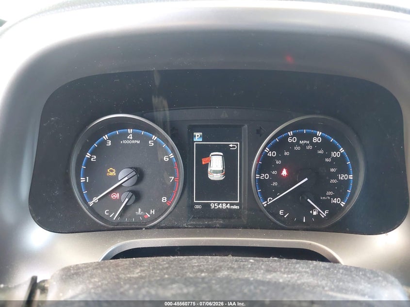 2017 Toyota Rav 4 VIN JTMRFREV7HJ114517 IAAI salvage auction — RIGHT FRONT, Salvage Title, sold $7,500 on 2026-07-22 (photo 7)