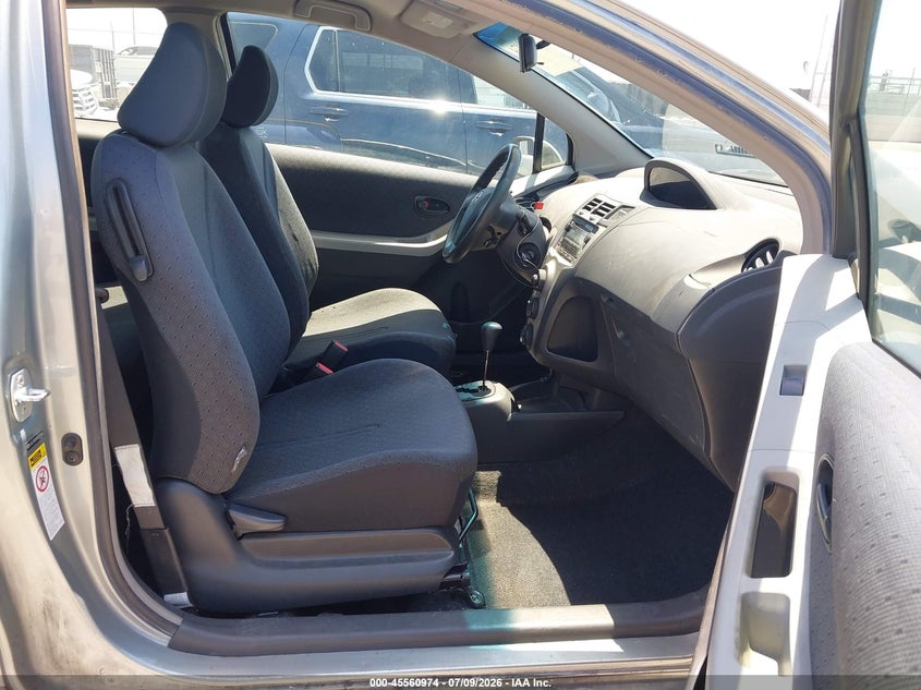 2009 Toyota Yaris VIN JTDJT903495222986 IAAI salvage auction — SIDE, Salvage (California), sold $1,075 on 2026-07-22 (photo 5)