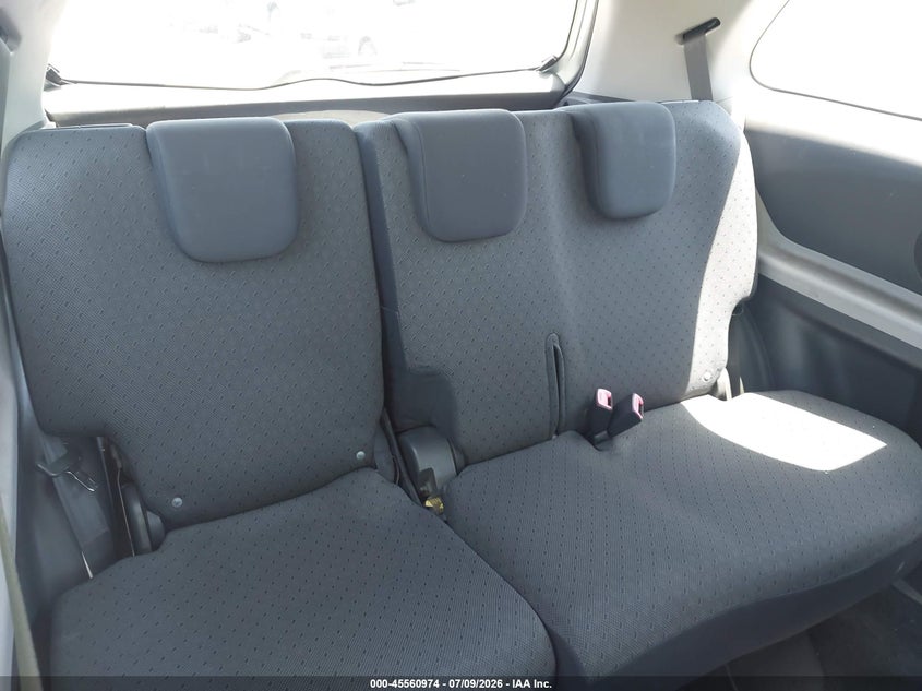 2009 Toyota Yaris VIN JTDJT903495222986 IAAI salvage auction — SIDE, Salvage (California), sold $1,075 on 2026-07-22 (photo 8)