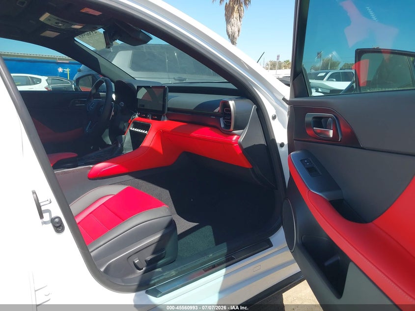 2026 Lexus Is VIN JTHGZ1B2XT5104672 IAAI salvage auction — FRONT END, Salvage Title, sold $34,800 on 2026-08-31 (photo 5)