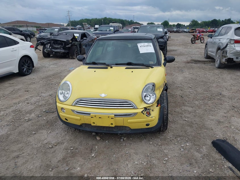 2003 Mini Cooper VIN WMWRC33413TC45519 IAAI salvage auction — FRONT END, Prior Salvage (Minnesota), sold $400 on 2026-09-17 (photo 6)