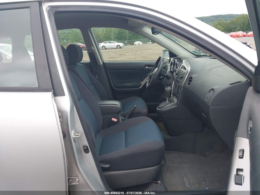 2005 Toyota Matrix VIN 2T1KR32E85C394739 IAAI salvage auction — NORMAL WEAR, Clear (New Jersey), sold $950 on 2026-07-09 (photo 5)