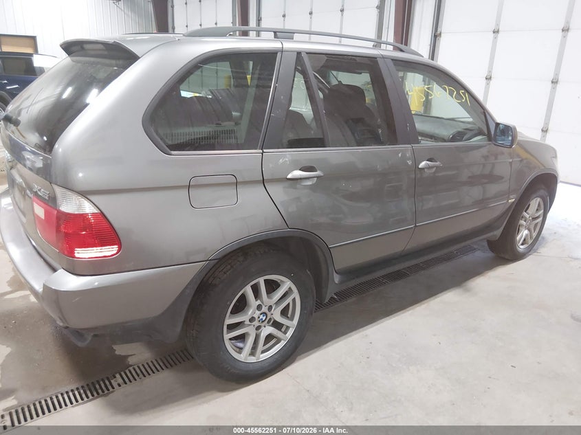 2004 BMW X5 VIN 5UXFA13524LU43189 IAAI salvage auction — NORMAL WEAR, Clear (Pennsylvania), sold $25 on 2026-07-30 (photo 4)