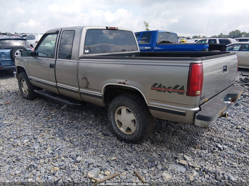 1998 Chevrolet C/k 1500 VIN 2GCEK19R0W1210070 IAAI salvage auction — NORMAL WEAR, Original (West Virginia), sold $325 on 2026-07-15 (photo 3)