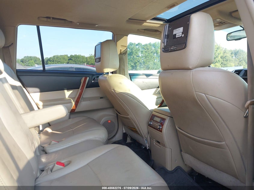2013 Toyota Highlander VIN 5TDYK3EH1DS126223 IAAI salvage auction — NORMAL WEAR, Clear (Georgia), sold $5,250 on 2026-07-15 (photo 8)