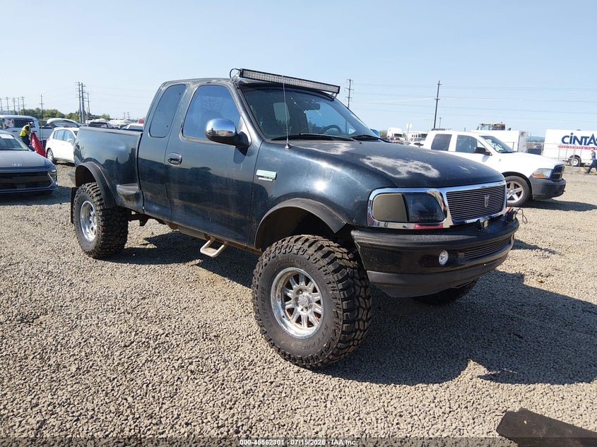 1998 Ford F-150 VIN 1FTZX07W8WKC20724 IAAI salvage auction — NORMAL WEAR, Peddle Clear Public-Restricted (Oregon), sold $400 on 2026-07-28 (photo 1)