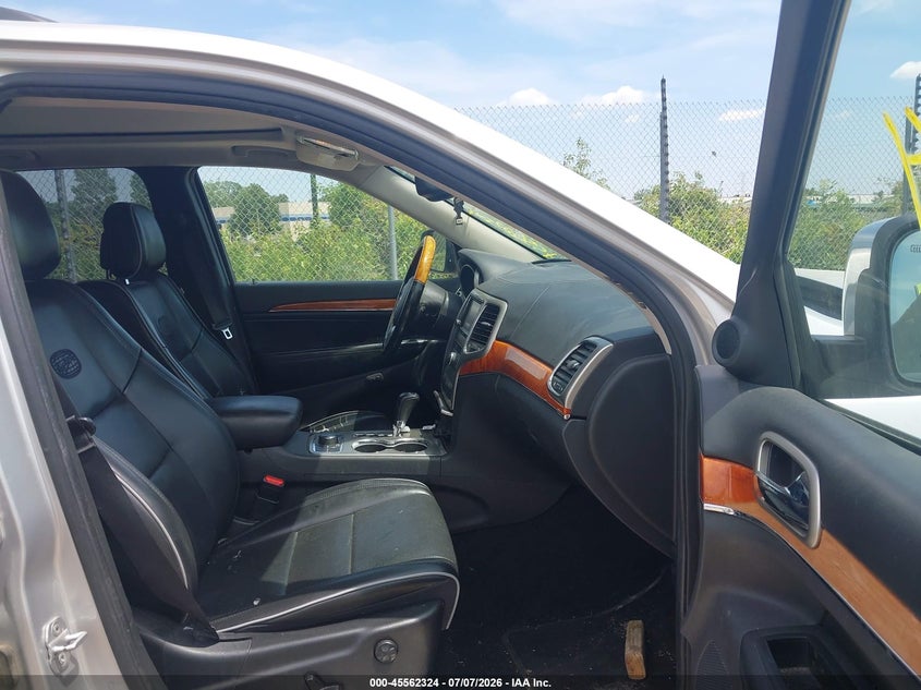 2011 Jeep Grand cherokee VIN 1J4RR6GG4BC517817 IAAI salvage auction — NORMAL WEAR, Clear (Wisconsin), sold $850 on 2026-07-18 (photo 5)