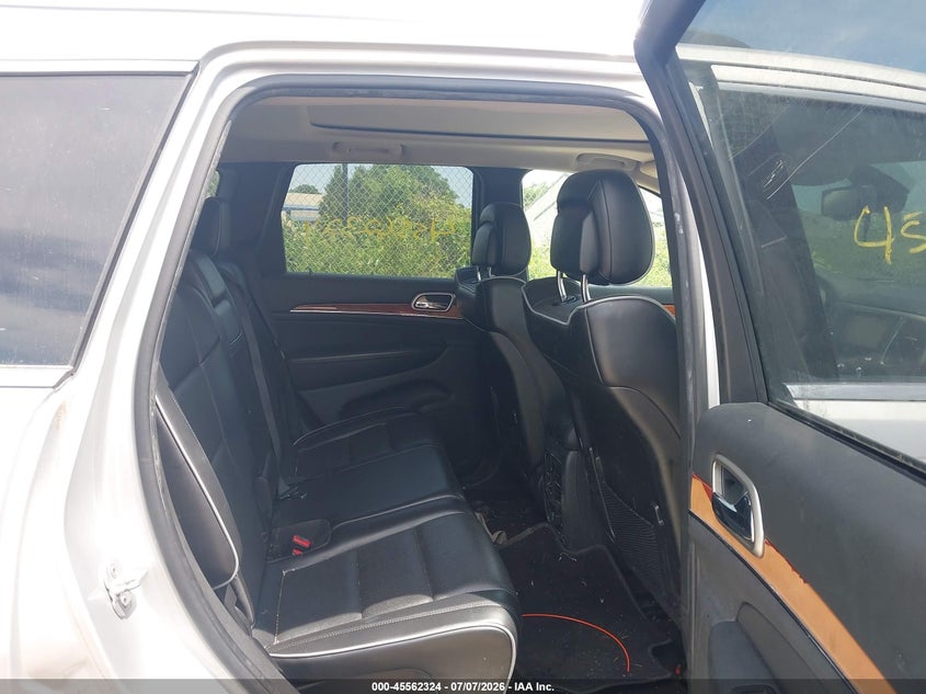 2011 Jeep Grand cherokee VIN 1J4RR6GG4BC517817 IAAI salvage auction — NORMAL WEAR, Clear (Wisconsin), sold $850 on 2026-07-18 (photo 8)