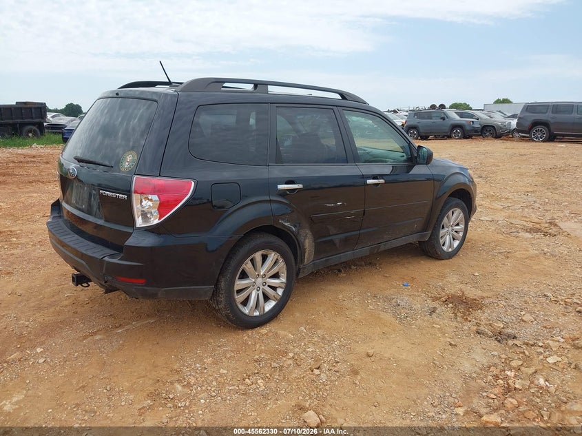2011 Subaru Forester VIN JF2SHBEC7BH711054 IAAI salvage auction — NORMAL WEAR, Clear (Missouri), sold $125 on 2026-07-27 (photo 4)