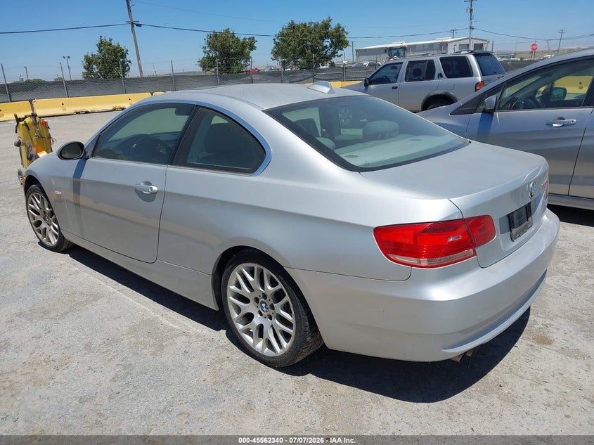 2007 BMW 3 series VIN WBAWV13527PK48600 IAAI salvage auction — NORMAL WEAR, Clear - Dealer Only (California), sold $350 on 2026-07-30 (photo 3)