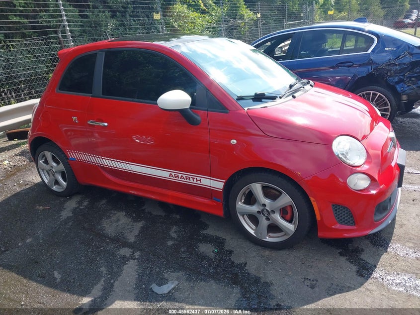2013 Fiat 500 VIN 3C3CFFFH1DT573255 IAAI salvage auction — NORMAL WEAR, Clear (Virginia), sold $1,125 on 2026-08-19 (photo 1)