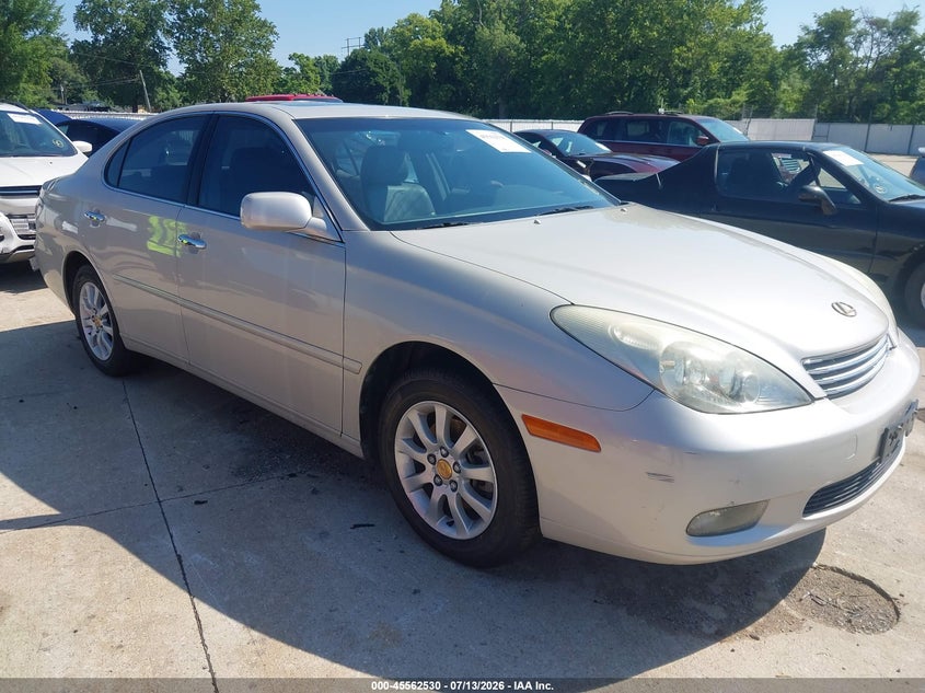 2002 Lexus Es 300 VIN JTHBF30G820045775 IAAI salvage auction — NORMAL WEAR, Clear (Illinois), sold $1,150 on 2026-07-28 (photo 1)