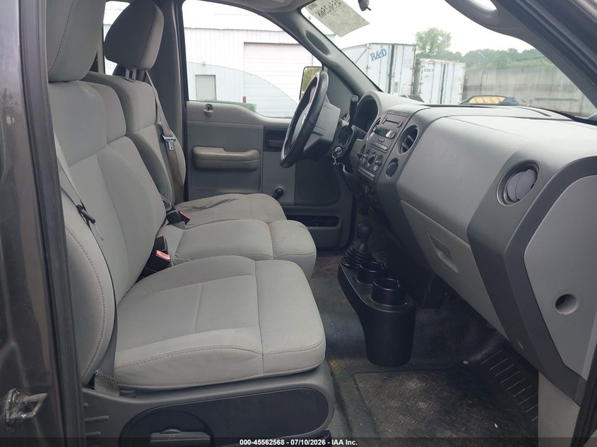 2007 Ford F-150 VIN 1FTRF14W17NA39929 IAAI salvage auction — NORMAL WEAR, Clear (Pennsylvania), sold $900 on 2026-08-01 (photo 5)