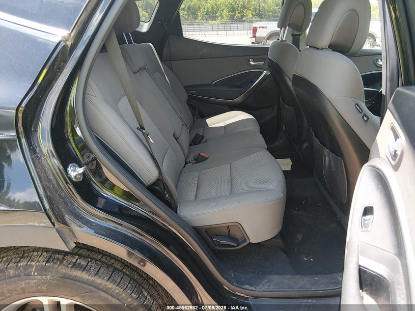 2018 Hyundai Santa fe VIN 5XYZTDLB4JG525724 IAAI salvage auction — NORMAL WEAR, Clear (Tennessee), sold $4,050 on 2026-07-15 (photo 8)