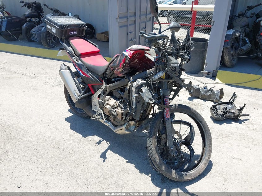 2024 Honda Crf VIN JH2SD1555RK000320 IAAI salvage auction — FRONT END, Salvage Title, sold $25 on 2026-07-29 (photo 1)