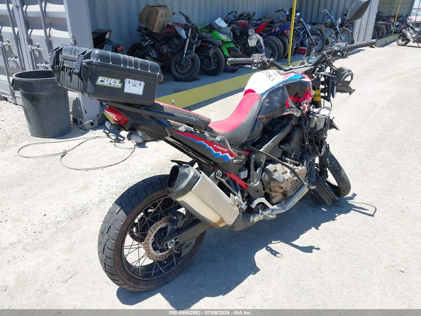 2024 Honda Crf VIN JH2SD1555RK000320 IAAI salvage auction — FRONT END, Salvage Title, sold $25 on 2026-07-29 (photo 4)