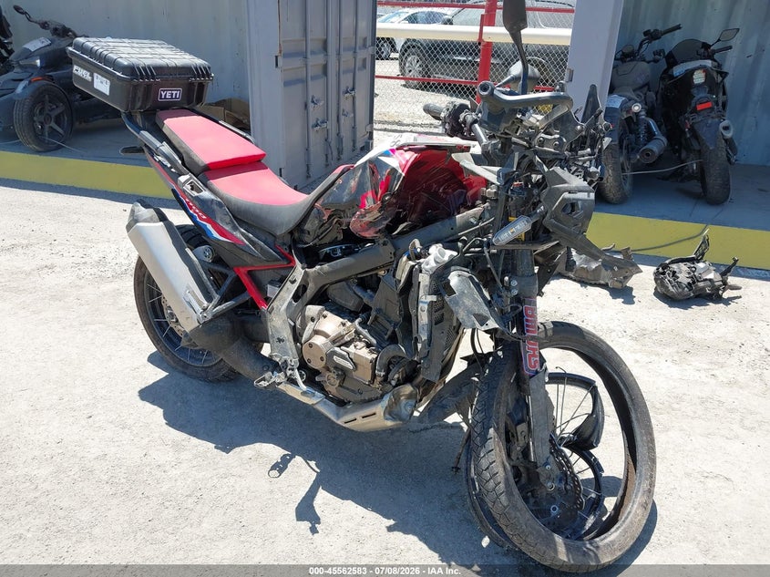 2024 Honda Crf VIN JH2SD1555RK000320 IAAI salvage auction — FRONT END, Salvage Title, sold $25 on 2026-07-29 (photo 6)