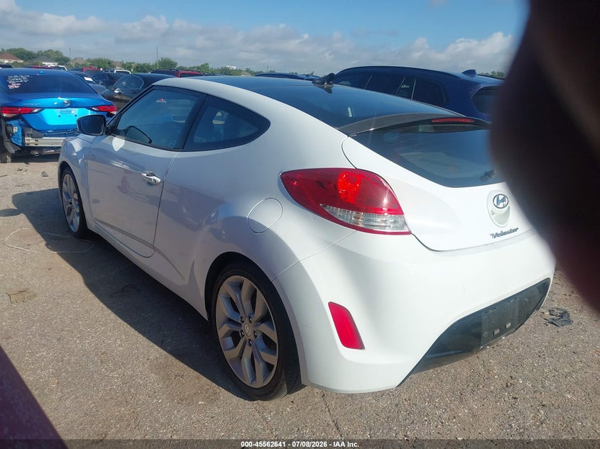 2013 Hyundai Veloster VIN KMHTC6ADXDU118348 IAAI salvage auction — NORMAL WEAR, Clear (California), sold $250 on 2026-07-29 (photo 3)