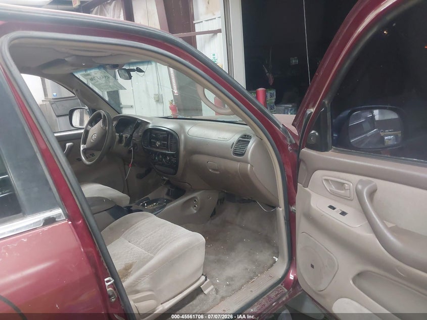 2004 Toyota Tundra VIN 5TBET34104S451801 IAAI salvage auction — REAR END, Salvage (Arizona), sold $25 on 2026-07-28 (photo 5)