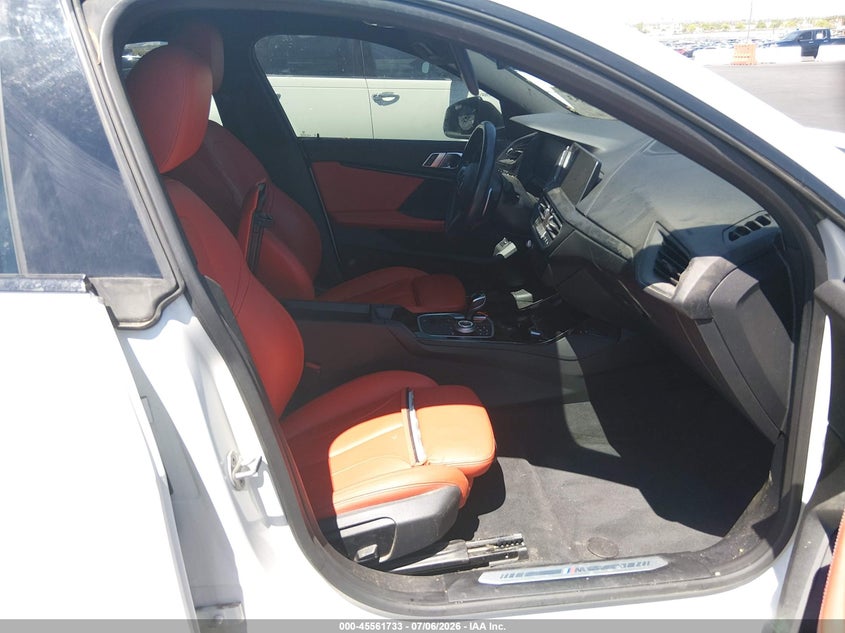 2022 BMW 2er VIN WBA53AK08N7K46323 IAAI salvage auction — NORMAL WEAR, Salvage Title, sold $5,200 on 2026-07-31 (photo 5)