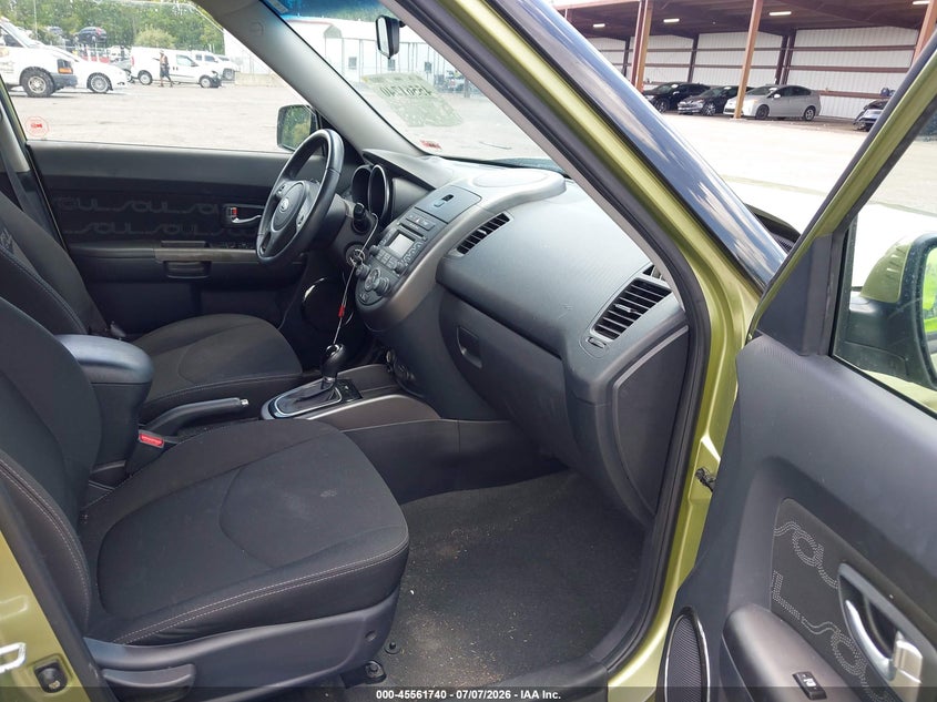 2012 Kia Soul VIN KNDJT2A60C7400663 IAAI salvage auction — FRONT END, Rebuildable (Florida), sold $725 on 2026-07-19 (photo 5)