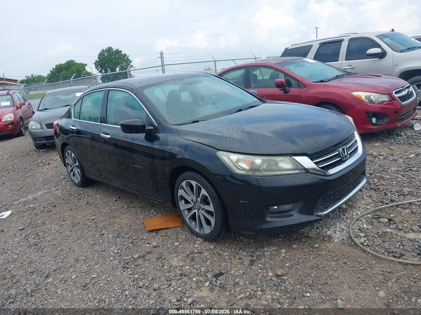 2014 Honda Accord VIN 1HGCR2F57EA057977 IAAI salvage auction — NORMAL WEAR, Clear (Tennessee), sold $2,450 on 2026-08-01 (photo 1)