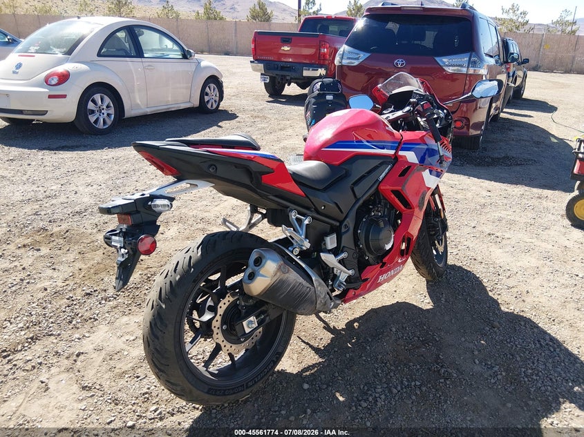 2025 Honda Cbr VIN MLHPC7050S5100564 IAAI salvage auction — RIGHT SIDE, Salvage (Nevada), sold $325 on 2026-07-29 (photo 4)