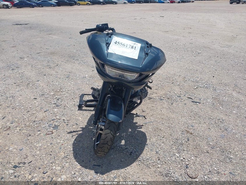 2025 Harley-davidson Road glide VIN 1HD1KH711SB639523 IAAI salvage auction — LEFT FRONT, Salvage Title, sold $9,150 on 2026-10-07 (photo 5)