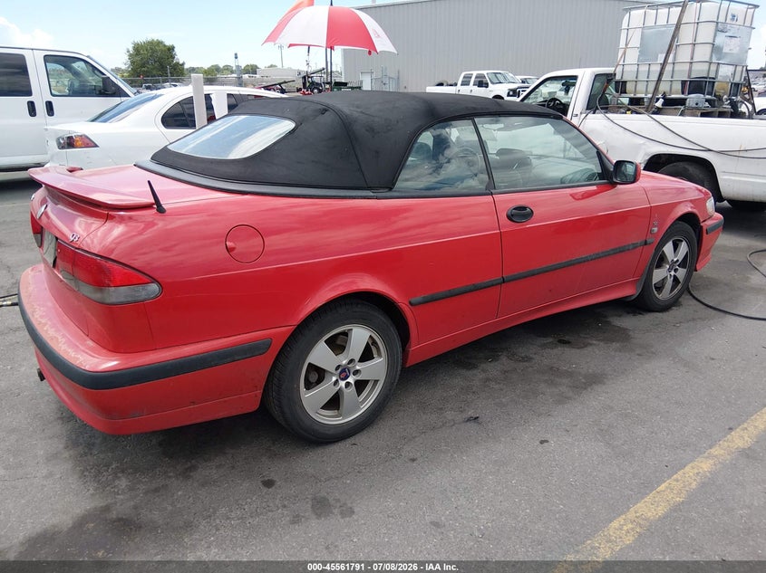 2002 Saab 9-3 VIN YS3DF75KX27013229 IAAI salvage auction — SIDE, Salvage (Utah), sold $275 on 2026-07-30 (photo 4)