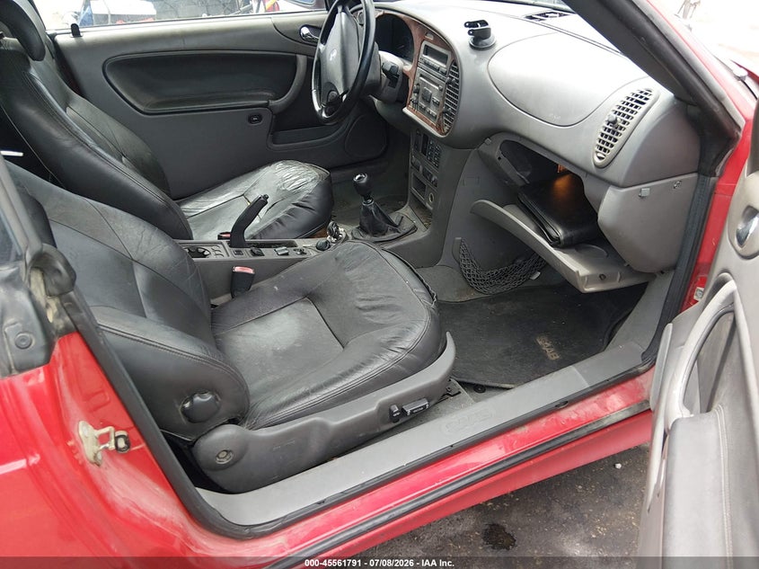 2002 Saab 9-3 VIN YS3DF75KX27013229 IAAI salvage auction — SIDE, Salvage (Utah), sold $275 on 2026-07-30 (photo 5)
