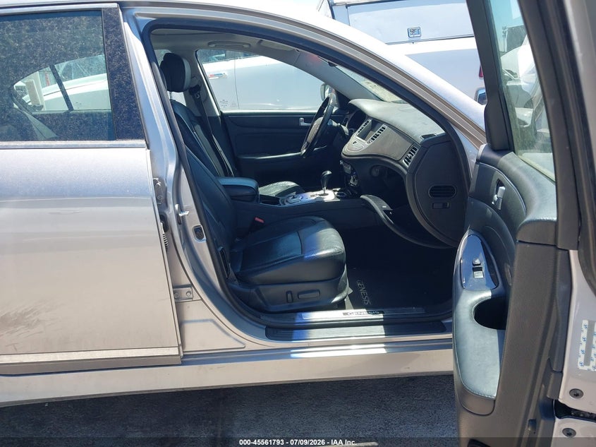 2012 Hyundai Genesis VIN KMHGC4DF6CU172893 IAAI salvage auction — FRONT END, Salvage (Utah), sold $700 on 2026-07-30 (photo 5)