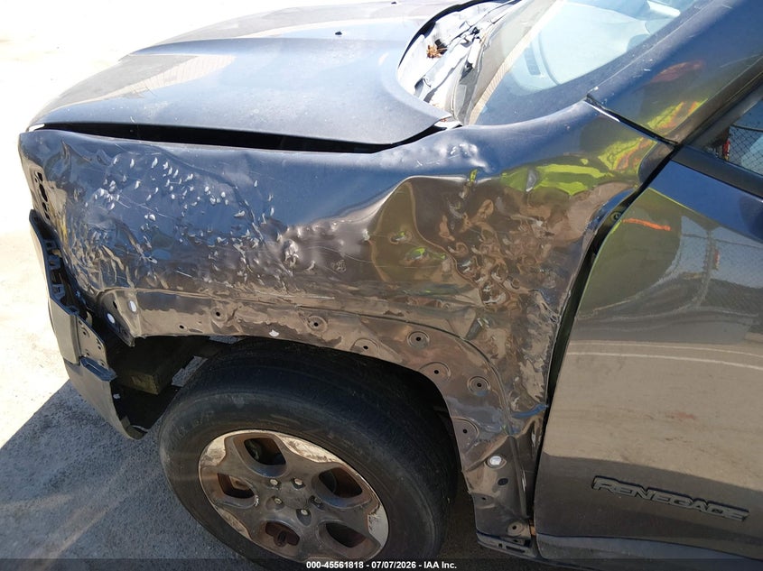 2017 Jeep Renegade VIN ZACCJBAB9HPG45970 IAAI salvage auction — NORMAL WEAR, Salvage Title - Dealer (California), sold $625 on 2026-07-28 (photo 6)