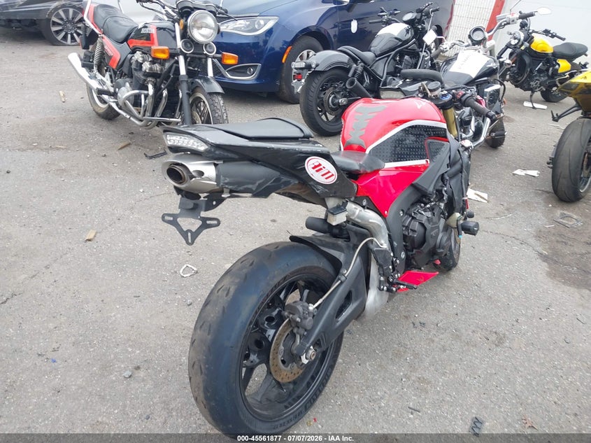 2018 Honda Cbr VIN JH2PC40J9JK400450 IAAI salvage auction — FRONT END, Mv-907A (New York), sold $1,400 on 2026-07-29 (photo 4)